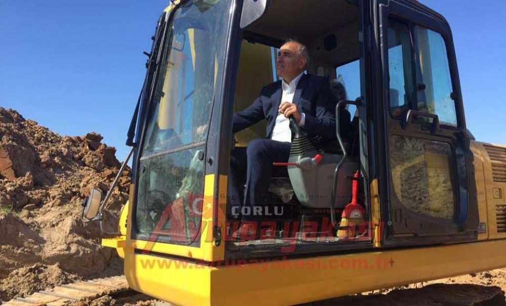 15 Temmuz Şehitler İlkokulu'nun Hafriyatı Tamam