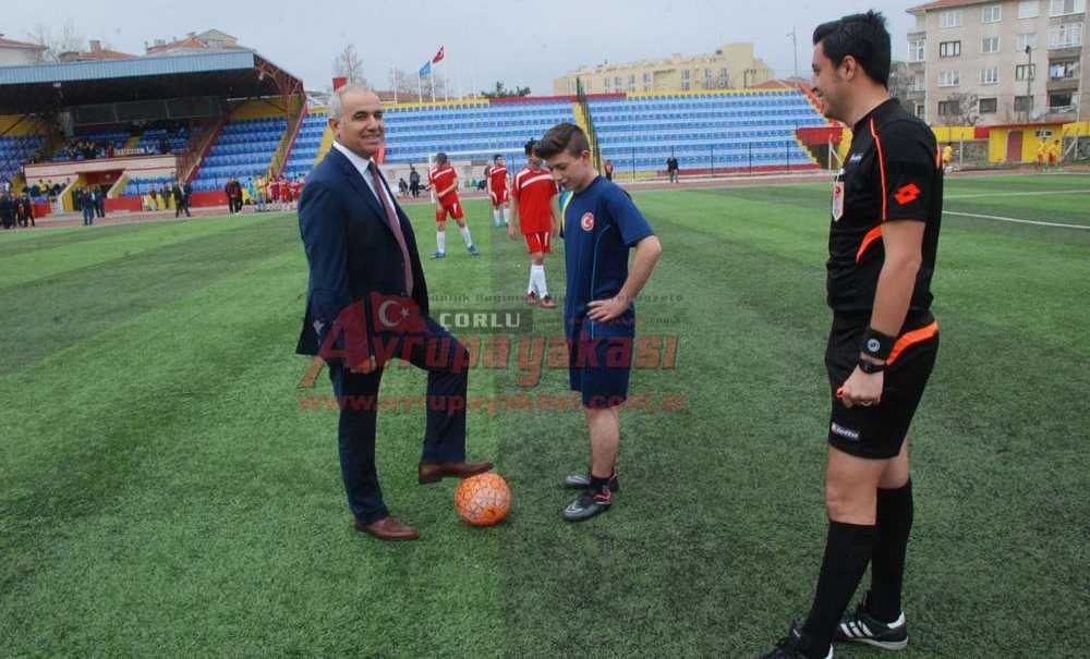 Hemşeri Dernekleri Ile Mahalleler Turnuvası Başladı