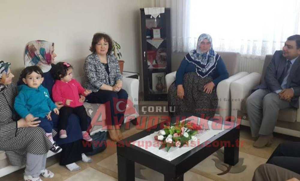 Kaymakam Kızıltoprak'tan Şehit Ailelerine Ziyaret