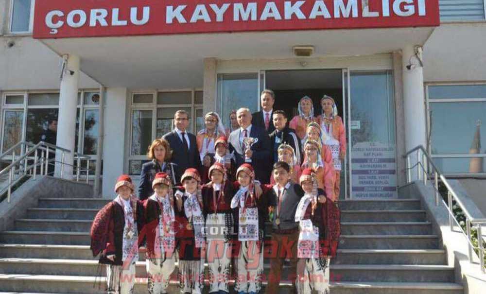 Şampiyon Folklorculardan Kaymakam Kılıç'a Ziyaret