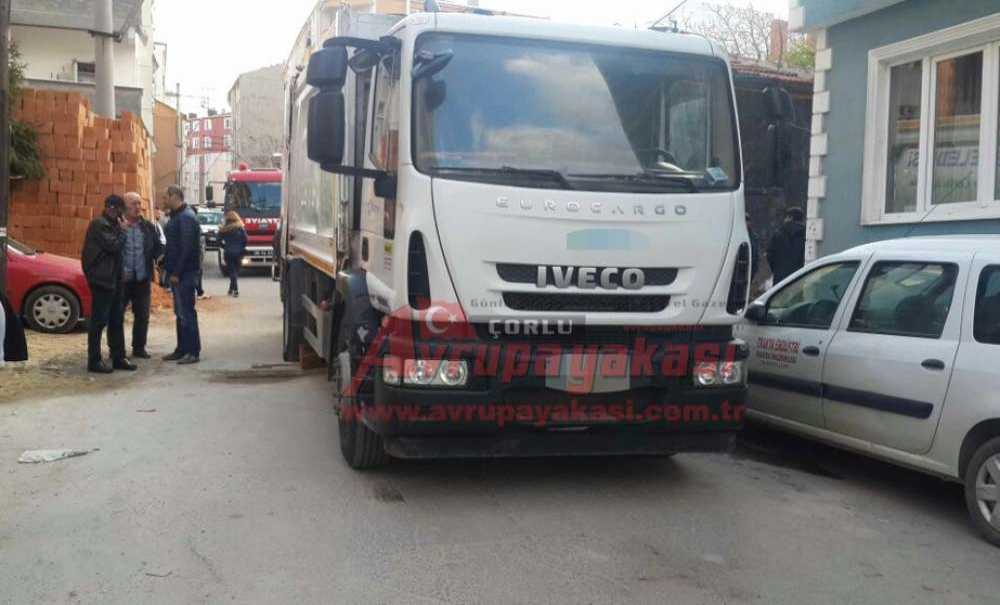 Çöp Kamyonunun Ezdiği Çocuk Hayatını Kaybetti