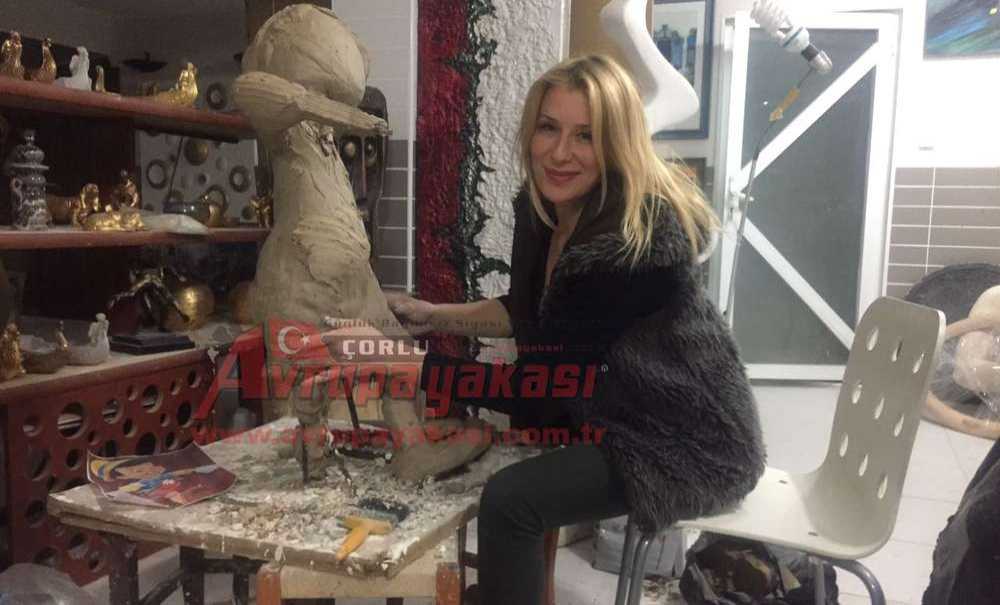 Atölye Sanatevi Sahibi Sanatçı Esra Coşkun “Çorlu'da Sanat Sokağı Olmalı”