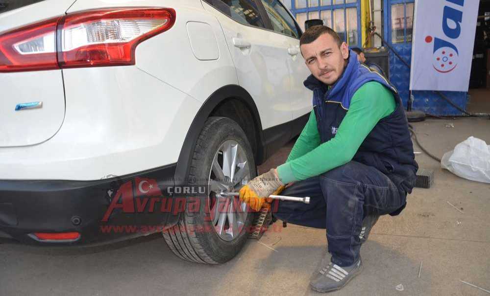 Kışlık Lastiklerinizi Çıkarın