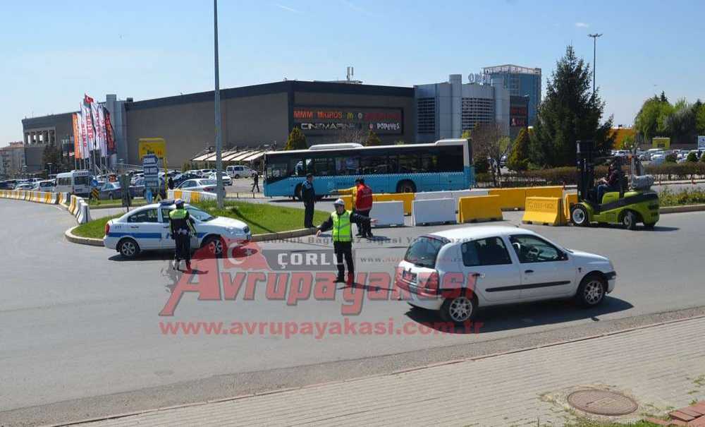 Kavşağa Beton Bariyer