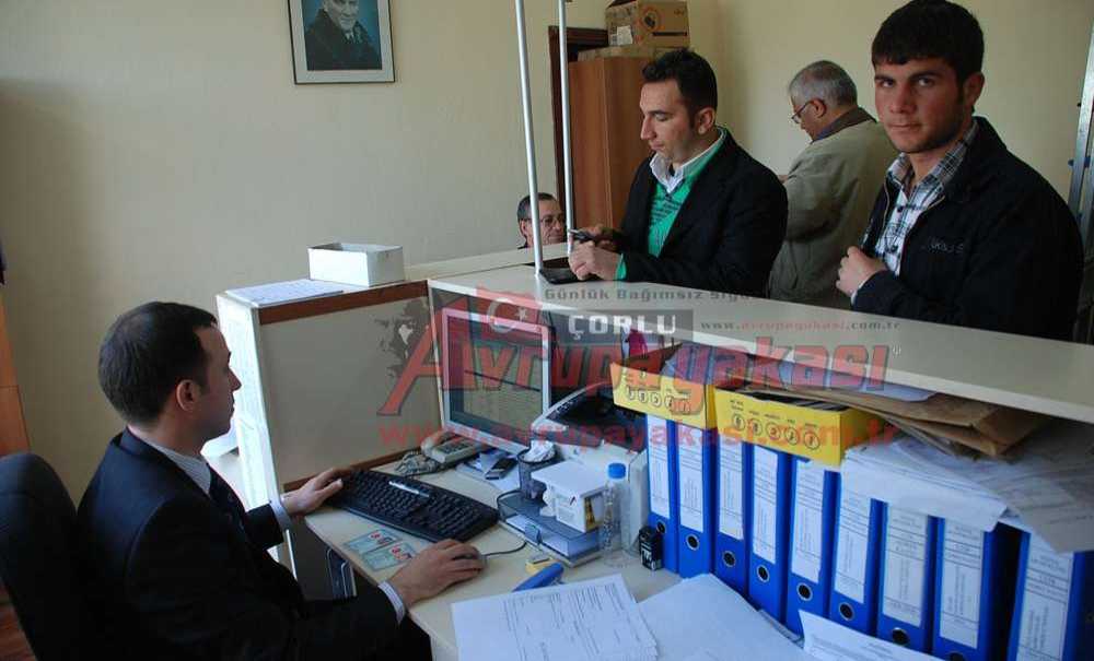 Çorlu'da 16 Bin Kişi Yeni Kimlik Aldı