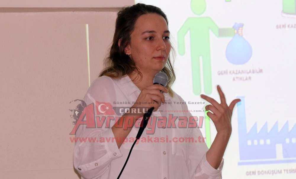 Öğrencilere Geri Dönüşüm Eğitimi