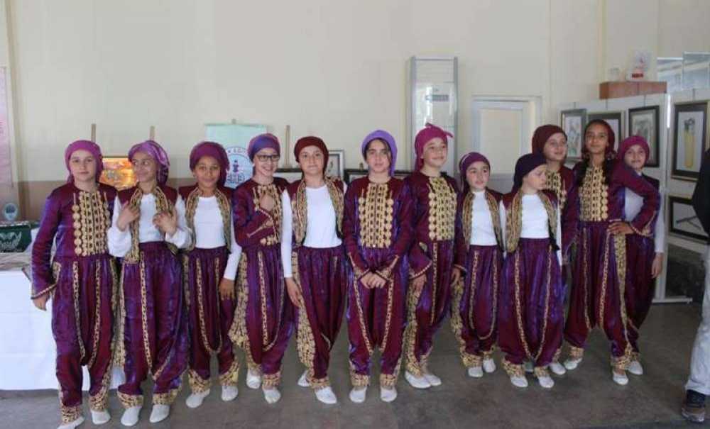 Ergene'de Çemberimde Gül Oya Sergisi Açıldı