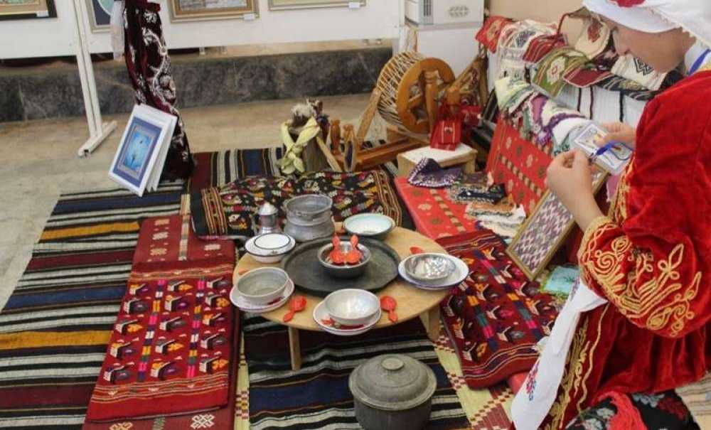 Ergene'de Çemberimde Gül Oya Sergisi Açıldı