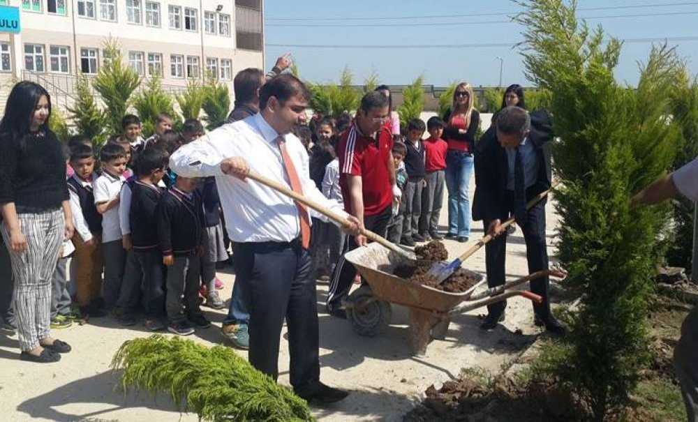 Ergene İlkokulu'ndan Okul Ağaçlandırma Projesi