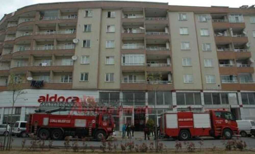 Dumandan Etkilenen 1`i Çocuk 2 Kişi Hastanelik Oldu