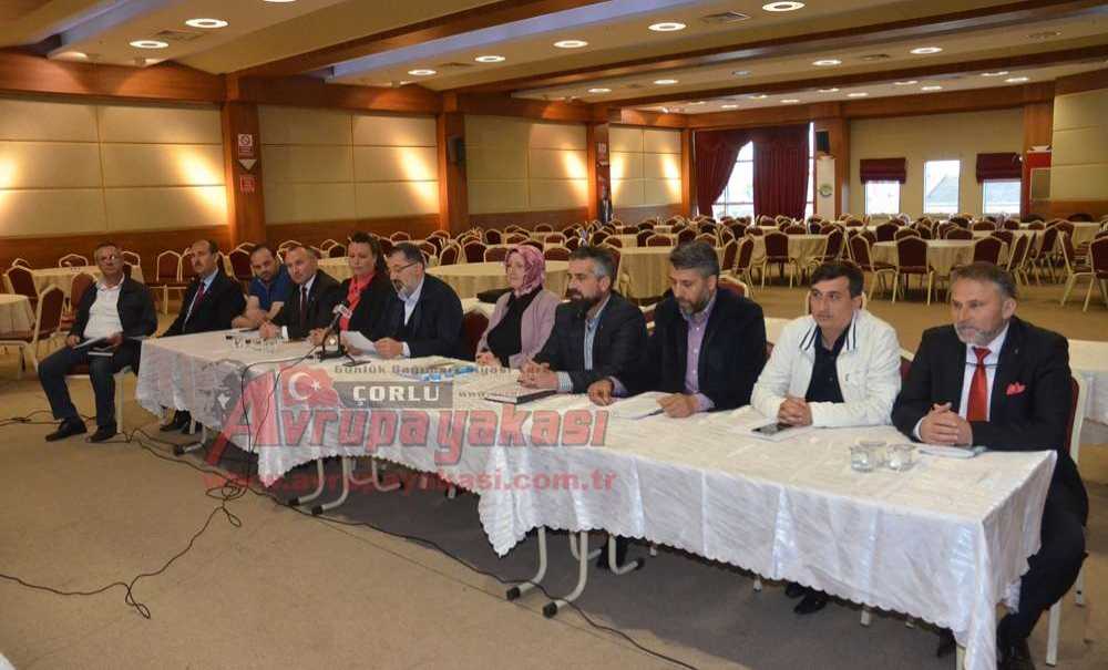 Ak Partili Meclis Üyelerinden Basın Açıklaması