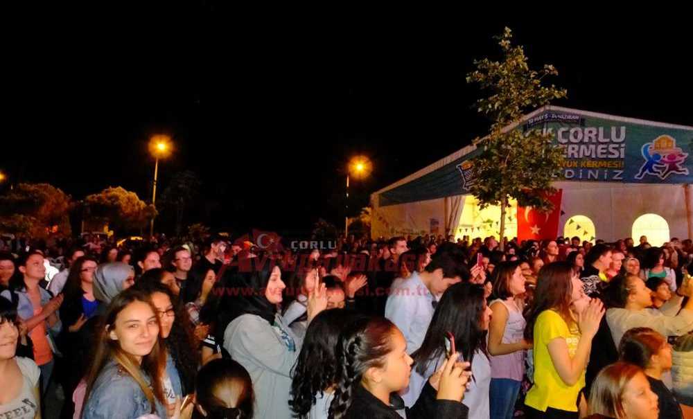 Eğitim Kermesinde Muhteşem Konser