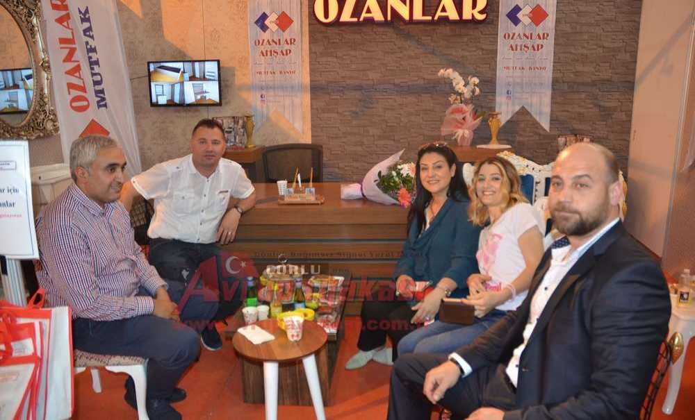 Başbakan Danışmanı Yemişçi'nden Kermese Ziyaret