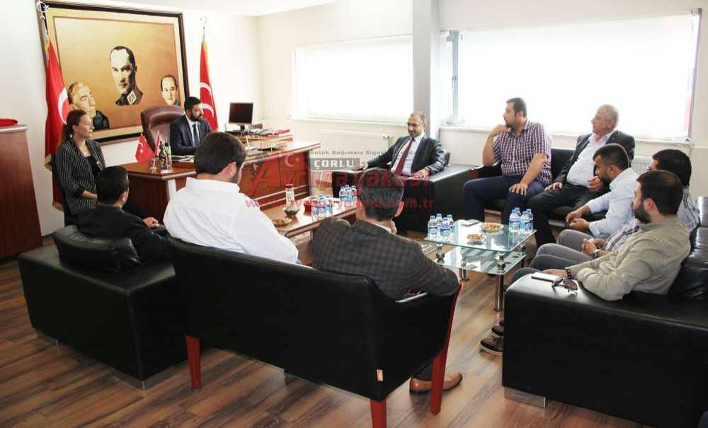 Ak Parti'den Mhp'ye Hayırlı Olsun Ziyareti