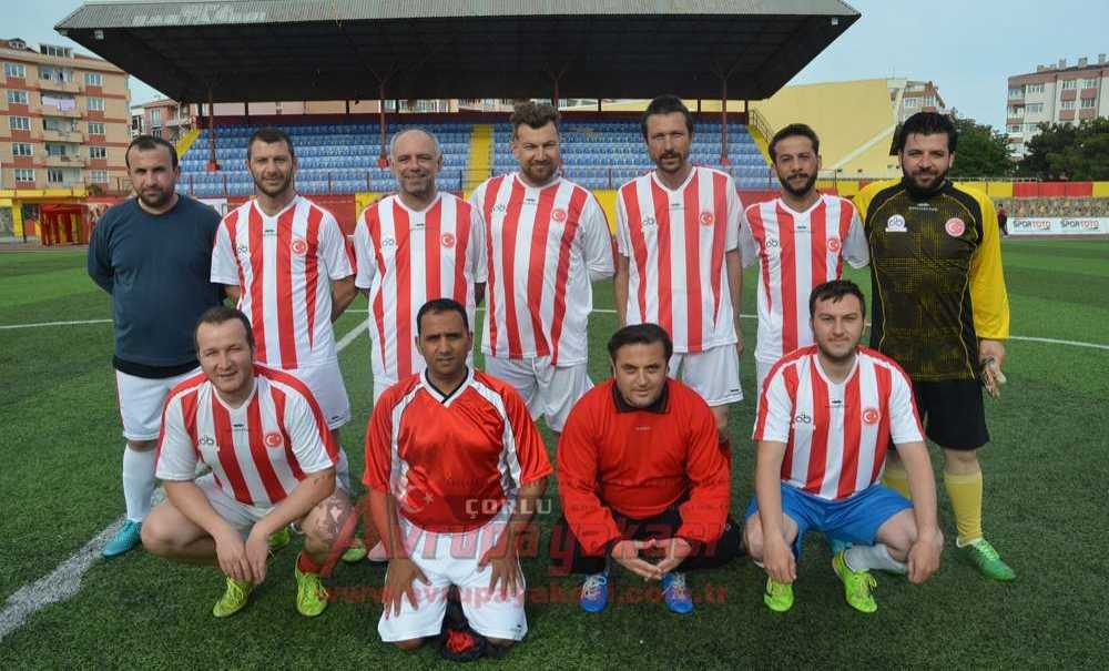 Protokol Ve Basın Futbol Maçında Ter Döktü