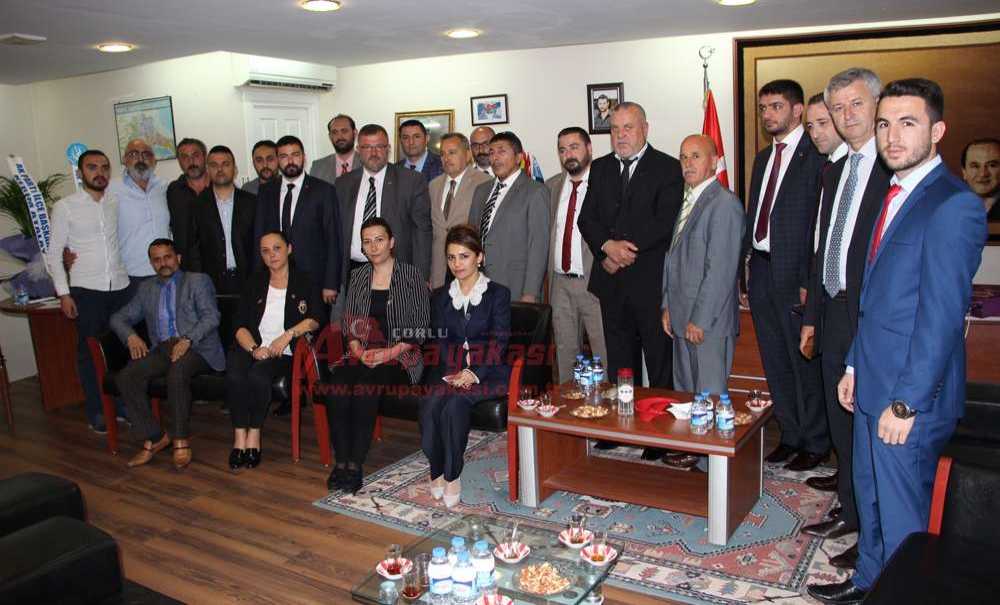 Eski Başkandan Yeni Başkana Ziyaret