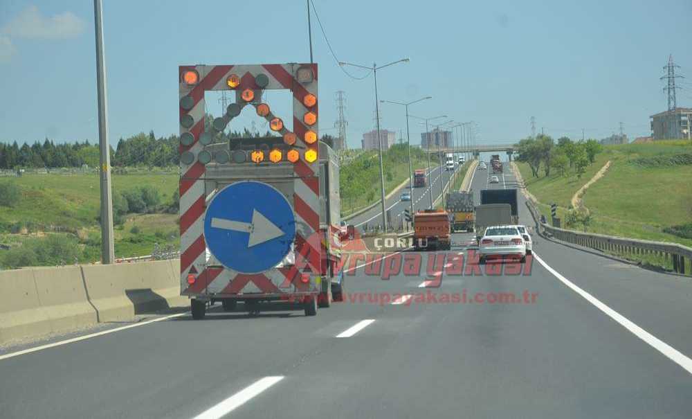 Karayolları Ekiplerinden Çevre Yoluna Bakım