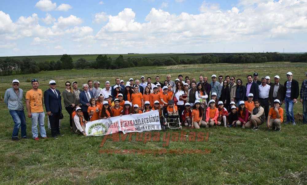 Fidanlar Kent Ormanında Toprakla Buluştu