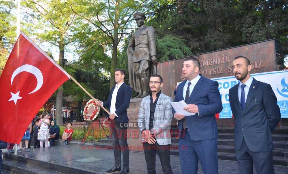 Ülkü Ocakları Çorlu Şubesi'nden Gençlik Yürüyüşü