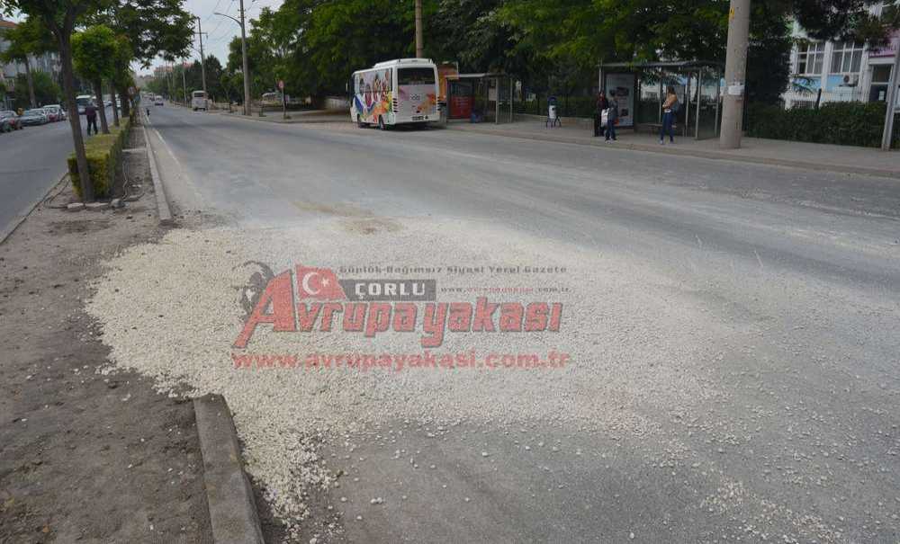 Belediyeden Mıcırlı Yol