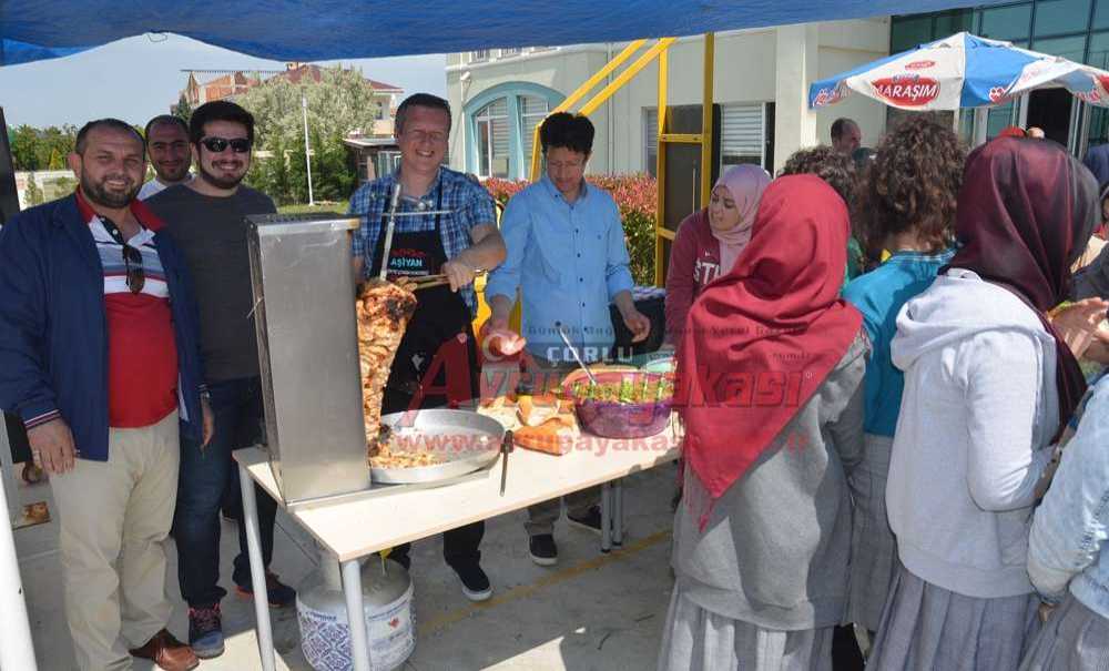 15 Temmuz İlkokulu Yararına Kermes