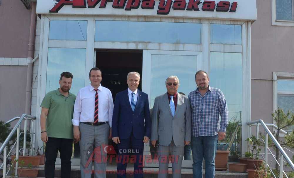 Müdür Güçlü Ve Çüren'den Gazetemize Ziyaret