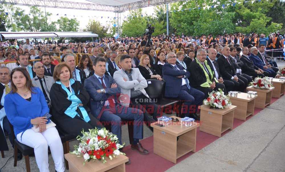 Çorlu Mühendislik Fakültesi'nden Mezuniyet Töreni