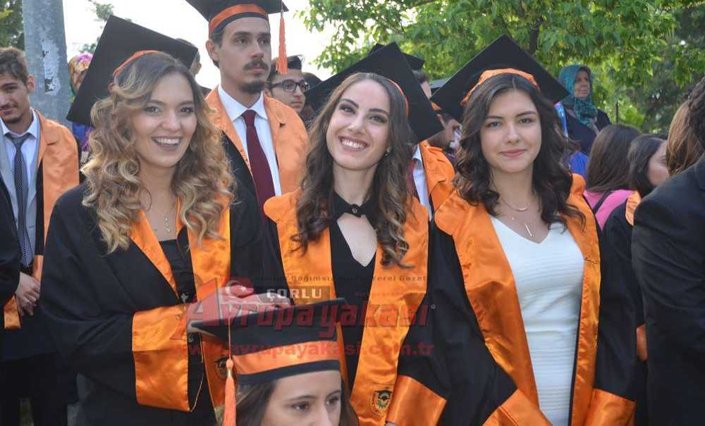 Çorlu Mühendislik Fakültesi'nden Mezuniyet Töreni