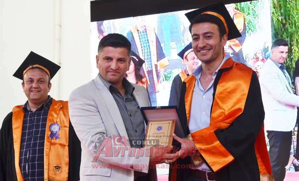 Çorlu Mühendislik Fakültesi'nden Mezuniyet Töreni