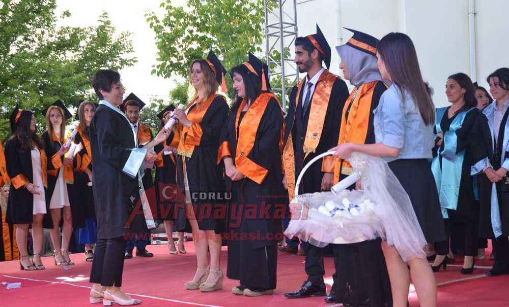 Çorlu Mühendislik Fakültesi'nden Mezuniyet Töreni