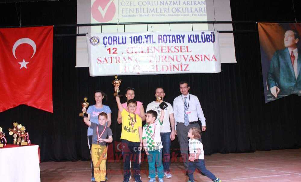 Rotary Kulübü'nden Satranç Turnuvası