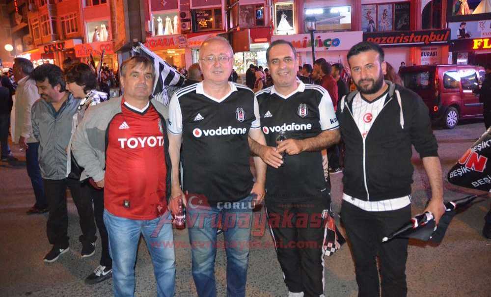 Çorlu'daki Beşiktaşlılardan Şampiyonluk Kutlaması