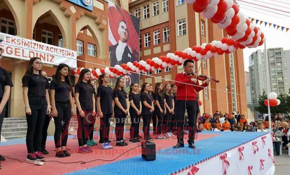 2,5 Milyonluk Spor Kompleksi Açıldı