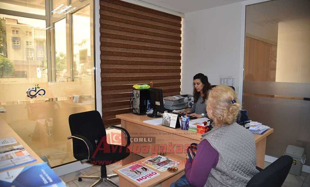 Çorlu Belediyesi'nden İş Arayanlara Kolaylık Kariyer Merkezi