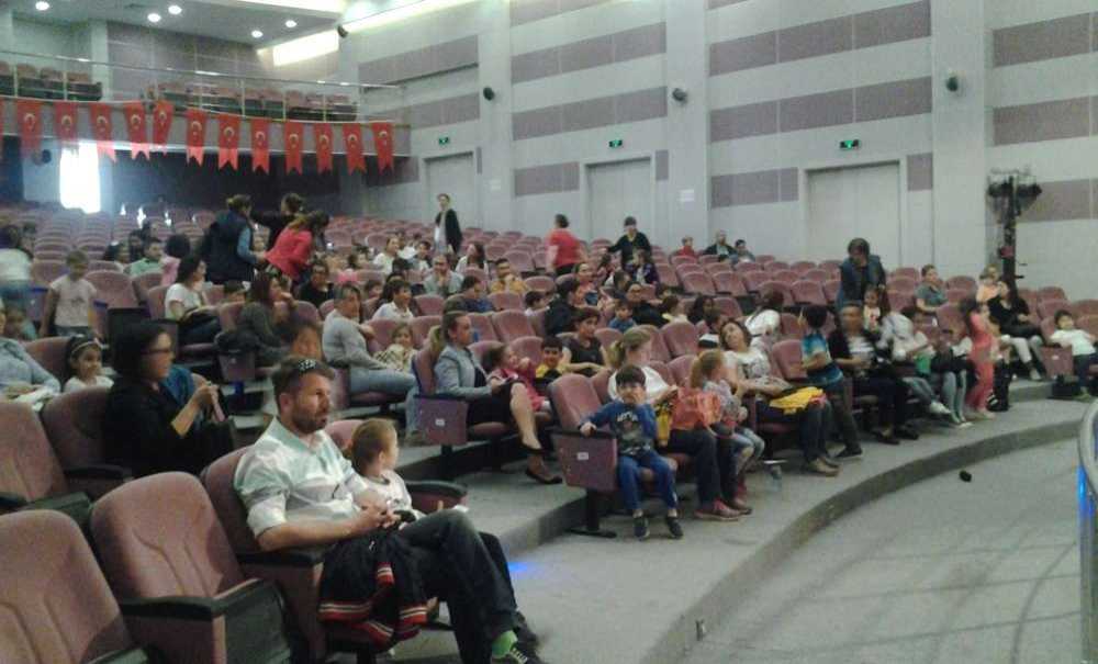 Kızılay Çorlu Şubesi'nden 15 Temmuz Şehitler İlkokulu'na Katkı