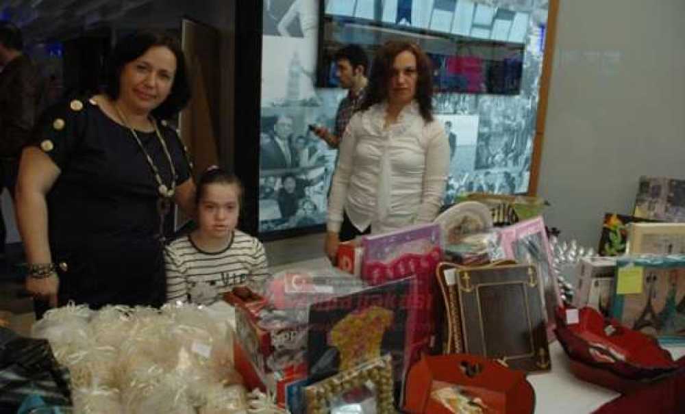 Nergis Özel Eğitim Ve Rehabilitasyon Merkezi`nden Kermes