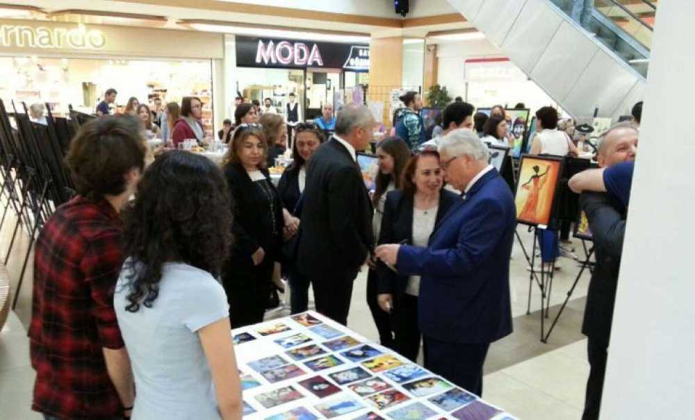 İmkb Fen Lisesi Öğrencilerinden Resim Sergisi