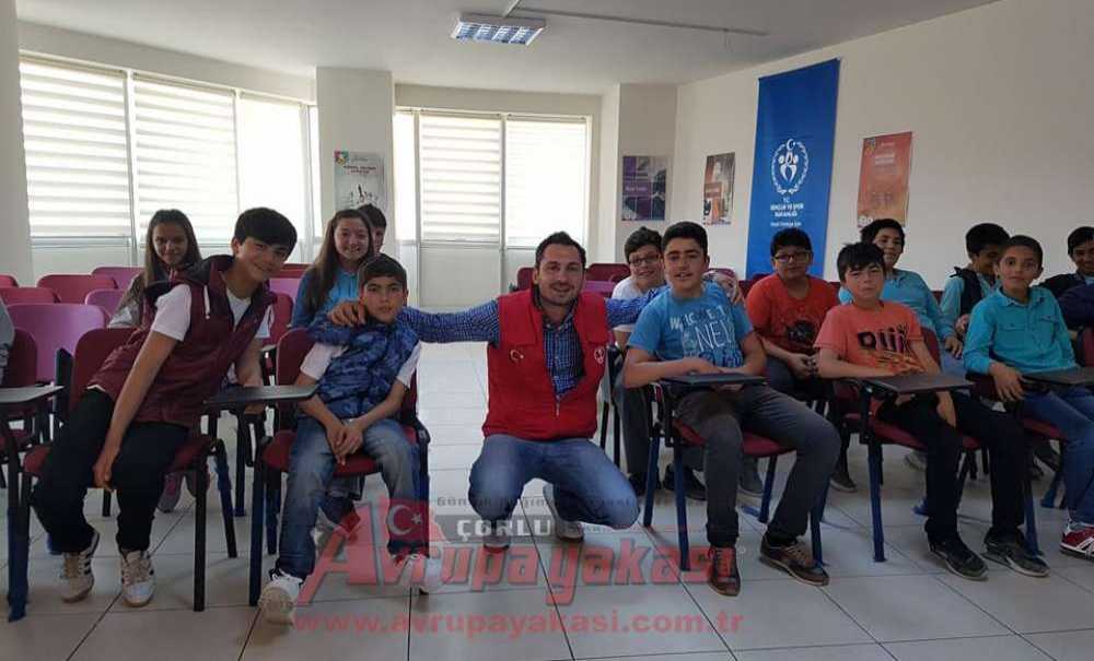 Türkgücü Ortaokulu Öğrencilerinden Çorlu Gençlik Merkezi'ne Ziyaret