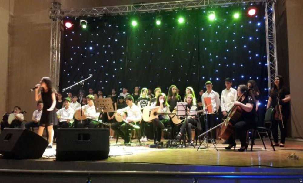 Havuzlar Ortaokulu Öğrencilerinden Şiir Dinletisi