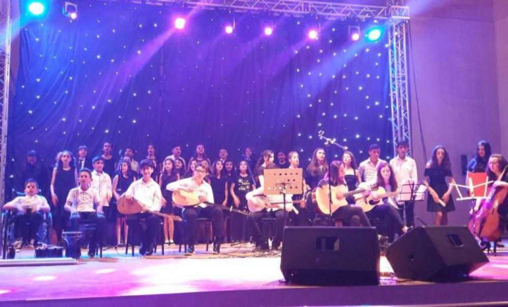 Havuzlar Ortaokulu Öğrencilerinden Şiir Dinletisi