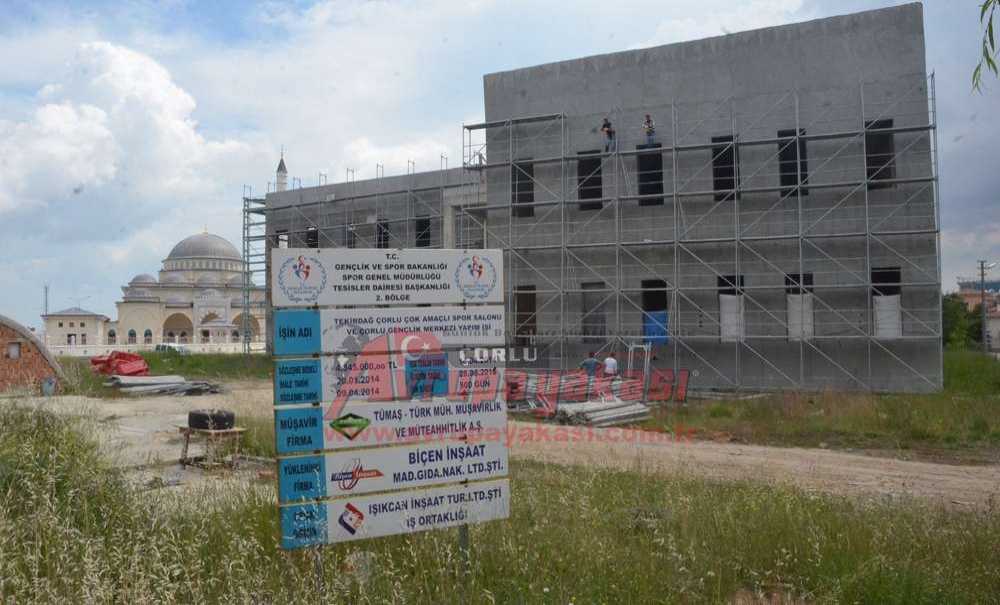 Çok Amaçlı Salonun Yapımı Yeniden Başladı