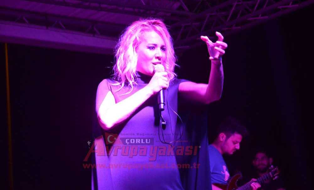 Eğitim Kermesine Büyük İlgi