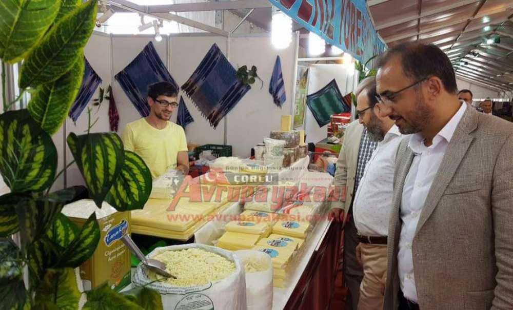 Ak Parti'li Yel'den Eğitim Kermesi'ne Ziyaret