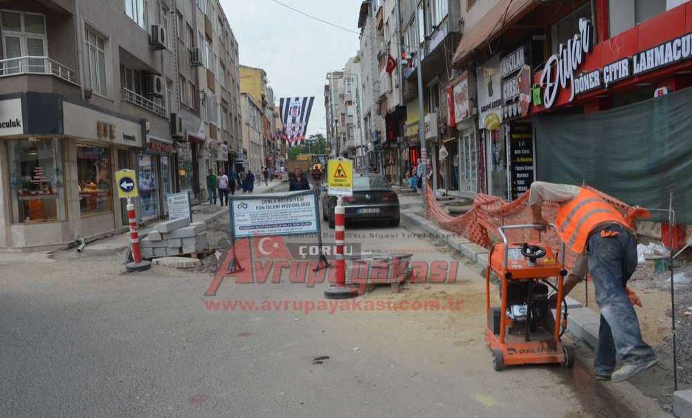 Kumyol Caddesi'nde Esnafın Şikayeti Devam Ediyor