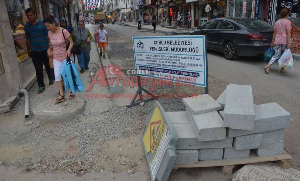 Kumyol Caddesi'nde Esnafın Şikayeti Devam Ediyor