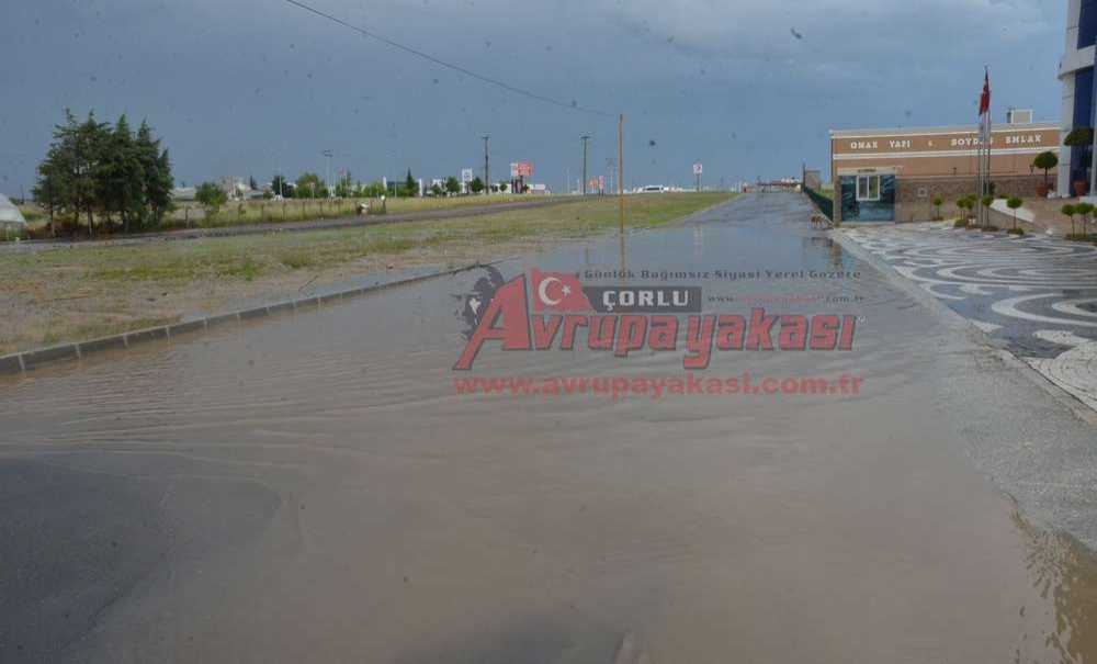 Sular Altında Kaldık!