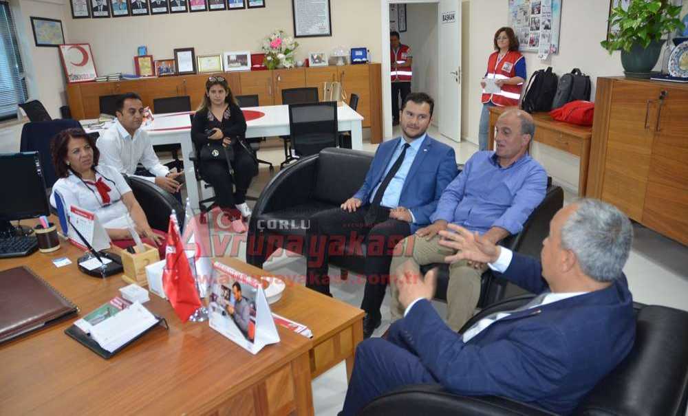 Kızılay Çorlu Şubesi'nden İftar Yemeği