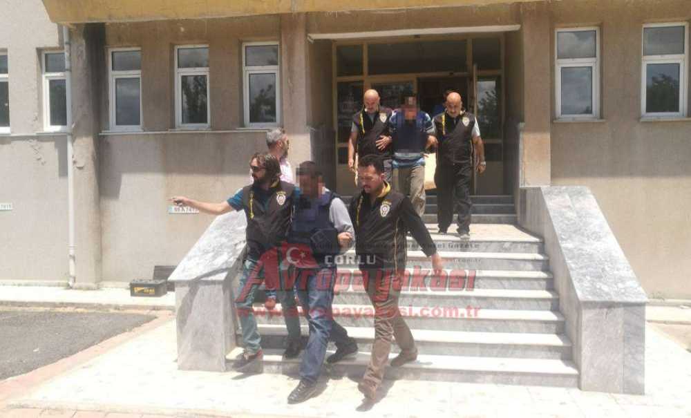 Katil Zanlısını Üç Fermuarlı Cüzdan Yakalattı