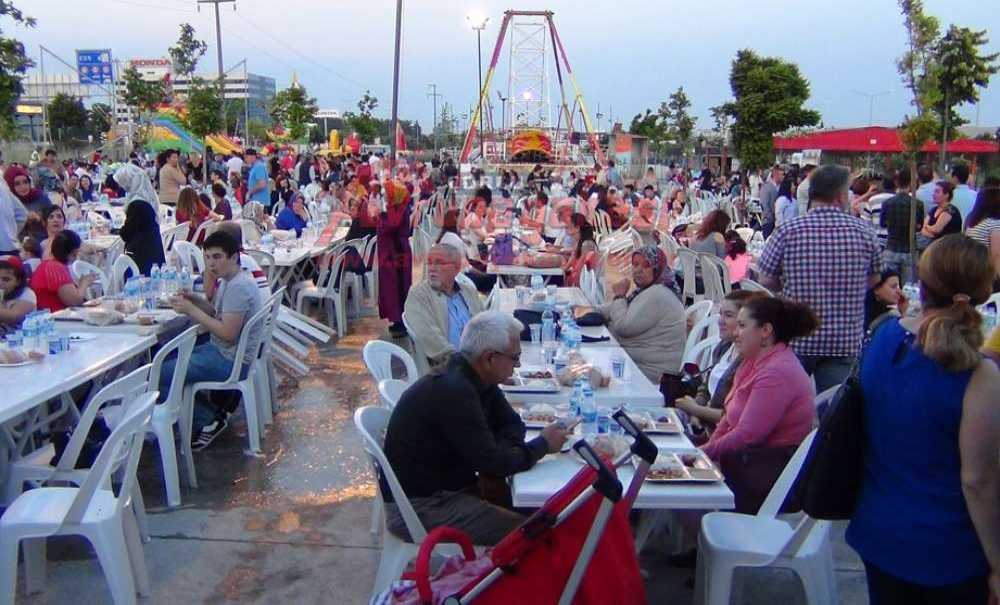 Kermes İftarlarına Yoğun Katılım