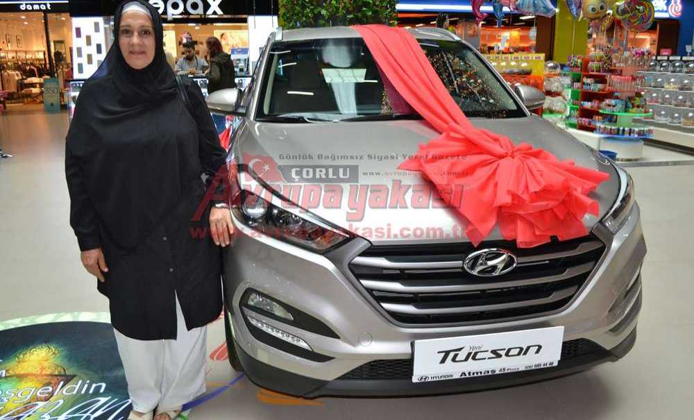 Trend Arena'nın Cip Talihlisi Aracını Teslim Aldı